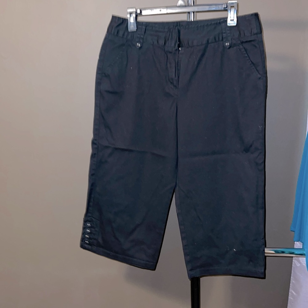 Larry Levine Stretch Capris Black